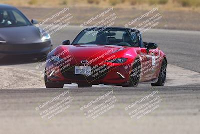 media/Sep-20-2025-Extreme Speed (Sat) [[1fcc23683c]]/Orange (Mid Intermediate)/Session 3 (Offramp)/